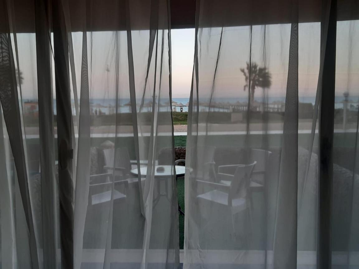 Seaview Chalets In Porto South Beach - Families Only Айн-Сохна Экстерьер фото