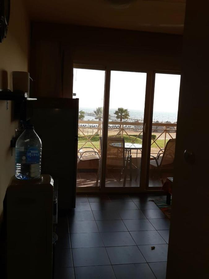 Seaview Chalets In Porto South Beach - Families Only Айн-Сохна Экстерьер фото